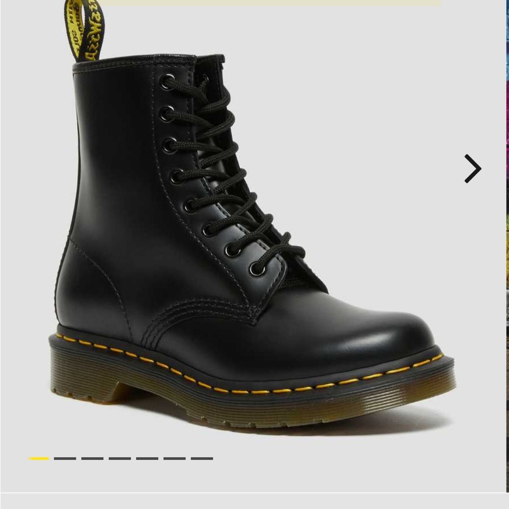 doc marten 1460s, like new condition